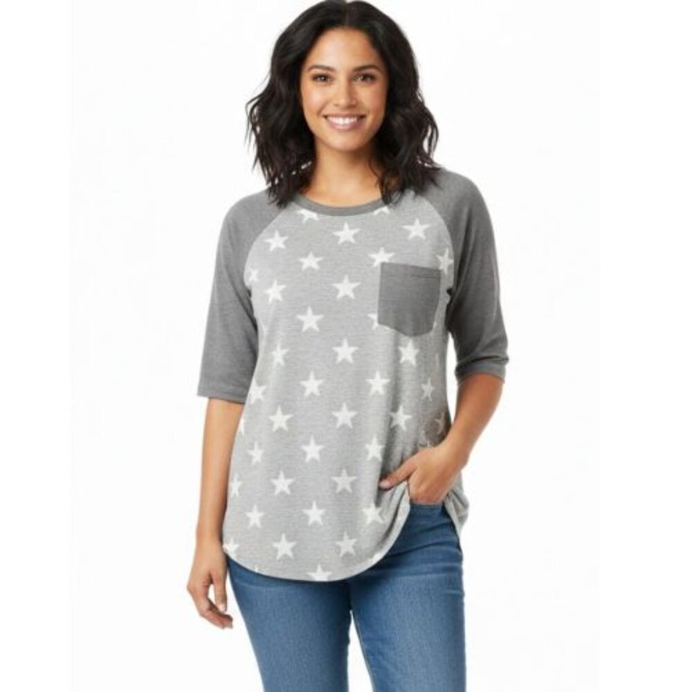 TORRID Raglan pocket Classic fit gray white stars pattern short sleeves